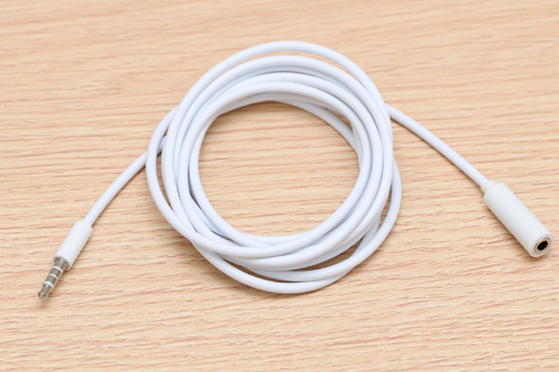 Dây Nối Dài Jack 3.5mm Có Mic | Dây Tai Nghe – Dây Audio 1m | Chống Ồn – Tín Hiệu Ổn Định | Dạng 4 Khấc | Màu Trắng Tinh Tế | Dùng Cho PC – Laptop – Smartphone | Độ Bền Cao | Phù Hợp Nghe Nhạc – Đàm Thoại | Giá Rẻ | Vi Tính Hóc Môn