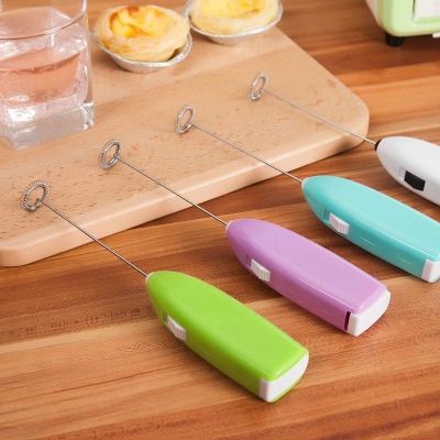 Cây đánh trứng cafe cầm tay xài pin tạo bọt, đánh tạo kem Máy Đánh Caffe Trứng Cầm Tay Mini Dùng Pin Tạo Bọt